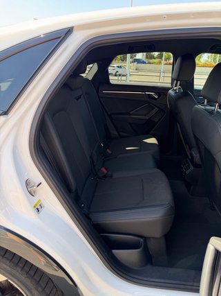 Audi Q3 Sportback Black Edition Sline