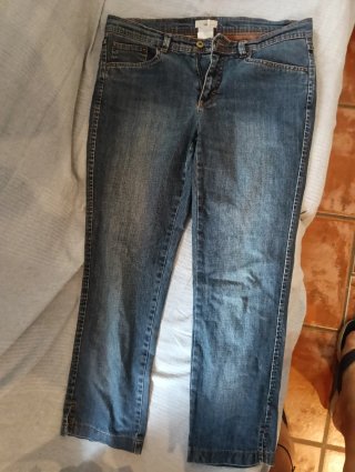 Lote 3 pantalones y camiseta marrón