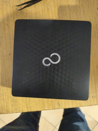 Fujitsu ESPRIMO Q910 Mini PC
