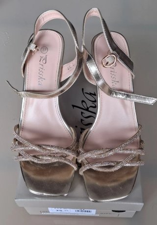 Sandalias doradas Risska tacón talla 37
