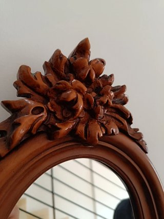 Recibidor antiguo madera y mármol