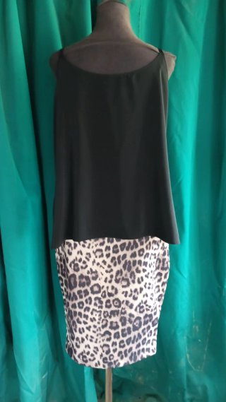 Conjunto Falda y Camiseta Animal Print