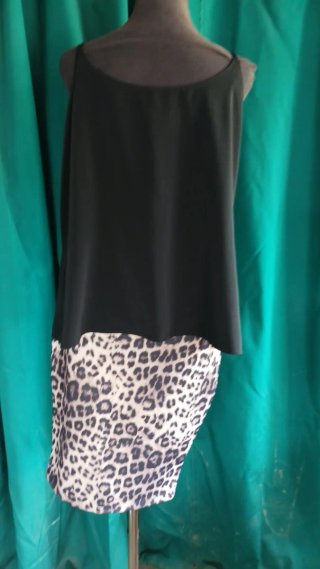 Conjunto Falda y Camiseta Animal Print