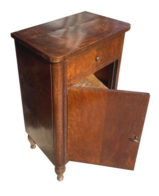 Comodino antico in legno