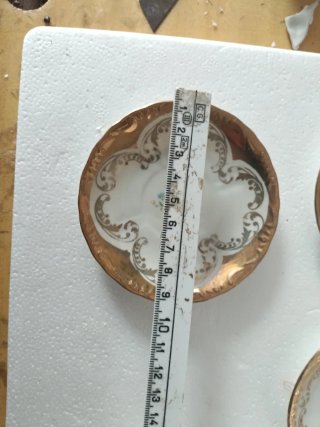 Servizio da caffè in porcellana oro e bianco