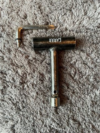 Llave T skate