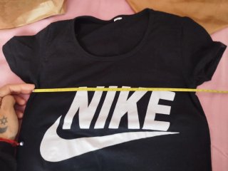 Camiseta Nike Negra con Logo Blanco