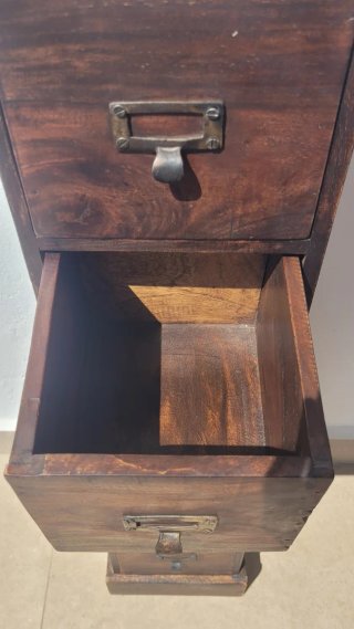 Mueble rústico artesanal