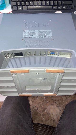 Monitor LG Flatron L1715S