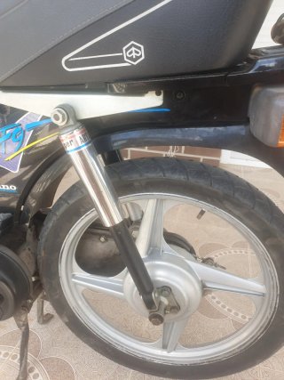 Vespino Negro - Moto Clásica
