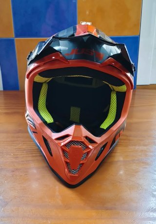 Casco Just1 Motocross y BMX Nuevo Ligero