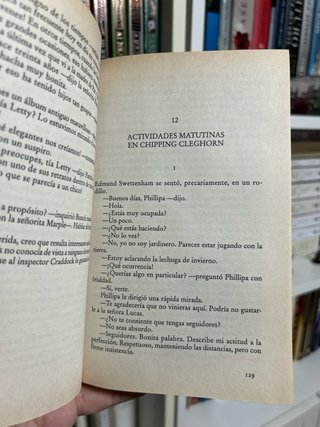 Se Anuncia un Asesinato / el Trucode Los Espejos