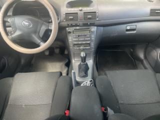 Toyota Avensis 2004
