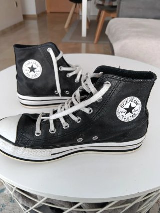 Converse Piel Negras Talla 37. 22.5 cm