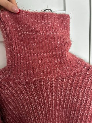 Maglione collo alto rosso e bianco