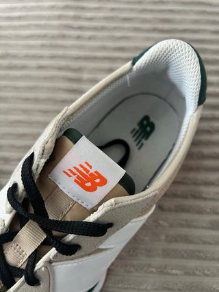 New Balance 327 Beige/Verde/Naranja