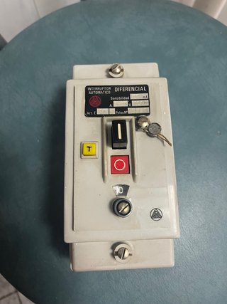 Interruptor Diferencial Automático