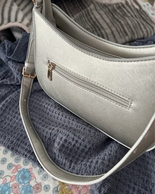 Bolso Guess plateado
