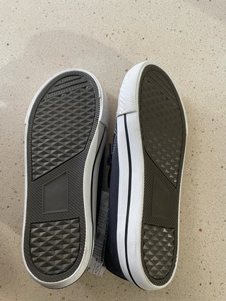 Deportivas niño azul con cordones
