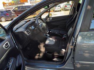 Peugeot 307 sw 2006 149.000 kms pegatina B