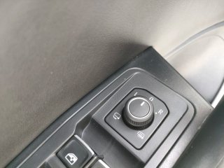 Volkswagen T-Roc 1.5 150 cv R-line