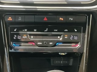 Volkswagen T-Roc 1.5 150 cv R-line