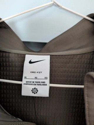 Sudadera Nike media cremallera marrón