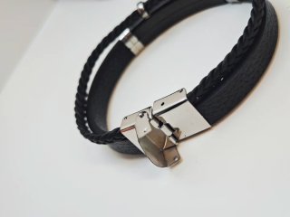 Pulsera Guess Hombre Cuero Trenzado Negro