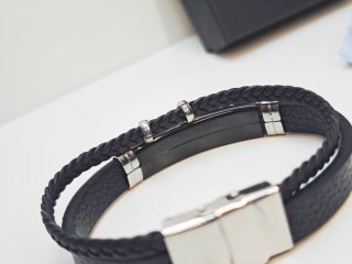 Pulsera Guess Hombre Cuero Trenzado Negro