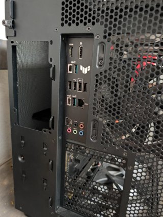 Torre PC + Scheda Madre ASUS + Raffreddamento a Liquido