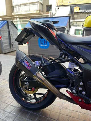 Suzuki GSX-S750 Naked full