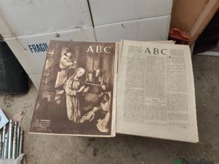 13 periódicos del ABC. Originales