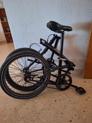 Bicicleta plegable B'TWIN negra