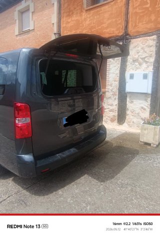 Peugeot Traveller 2025