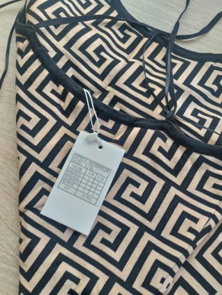 Vestido corto estampado geométrico