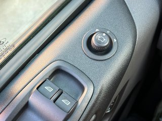 Ford Transit Custom Kombi 2.0 TDCI 96kW 320 L1 Trend Auto