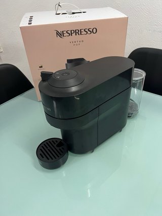 Cafetera Nespresso Vertuo Pop Negra