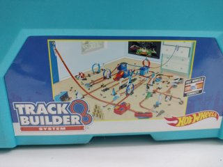 Cajas Hot Wheels Acrobacias track builder