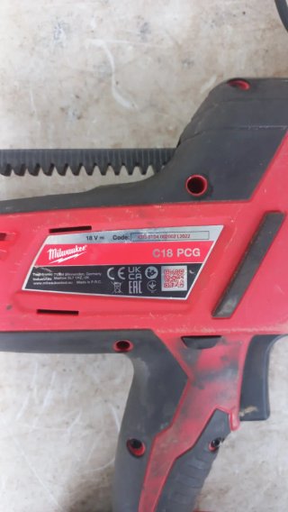Pistola Silicona Milwaukee M12-18C
