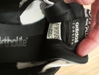 Zapatillas Adidas Mujer Talla 37.5 Edición Especia