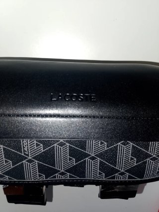 Borsello Lacoste nero con pattern geometrico