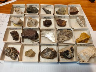 Lote de 20 minerales