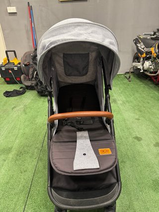 Carro de paseo Kinderkraft gris