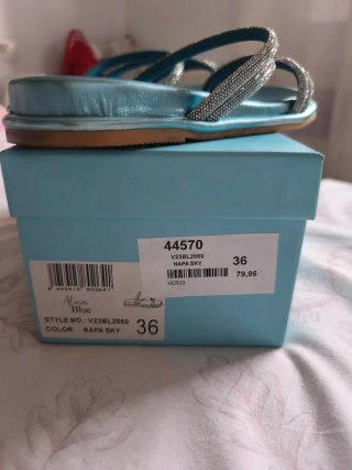 Sandalias Alma en Pena Azules y Plateadas