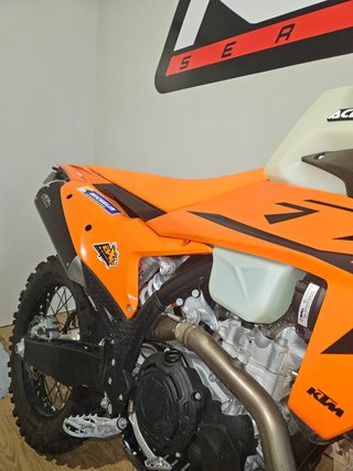 KTM 500 EXC-F 2025 Enduro Moto