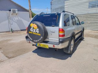 Opel Frontera 2003