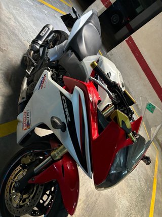 Honda CBR 600F 2012 Roja y Blanca Impoluta 30.000k