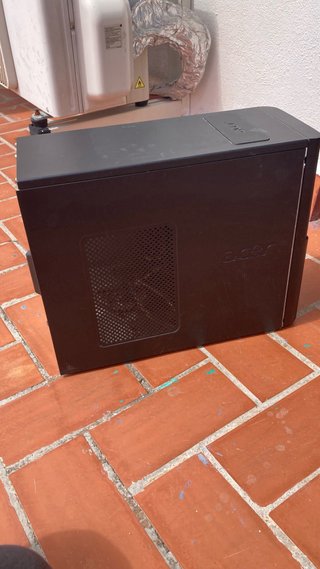 Caja Ordenador Acer Aspire M1100