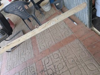 Arado antiguo de madera