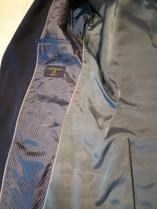 Traje de caballero azul
